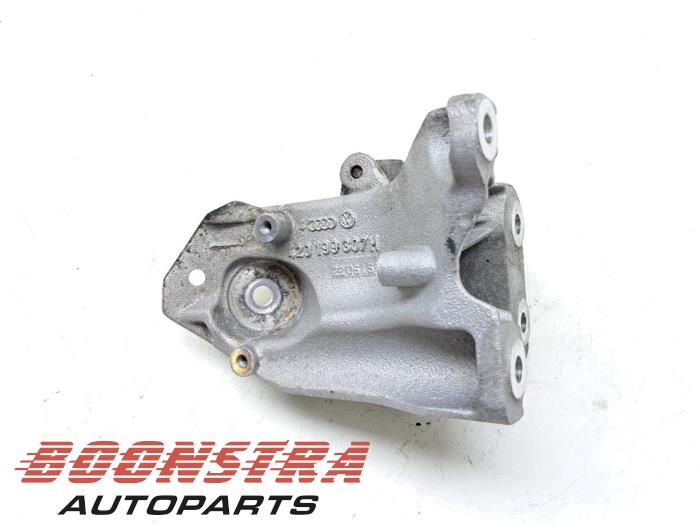 Usagé Support moteur Audi R8 (4S3/4SP) 5.2 V10 Plus Quattro Prix € 59,95 Règlement à la marge proposé par Boonstra Autoparts