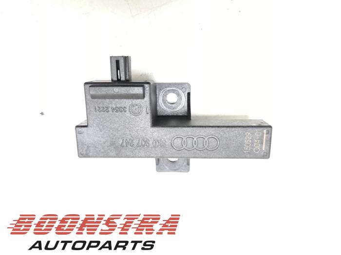 Używane Keyless Entry-Antena Audi R8 (4S3/4SP) 5.2 V10 Plus Quattro Cena € 24,95 Procedura marży oferowane przez Boonstra Autoparts