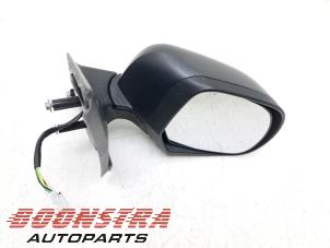 Usagé Rétroviseur extérieur droit Dacia Dokker Express (8S) 1.5 dCi 90 Prix € 39,95 Prix TTC proposé par Boonstra Autoparts