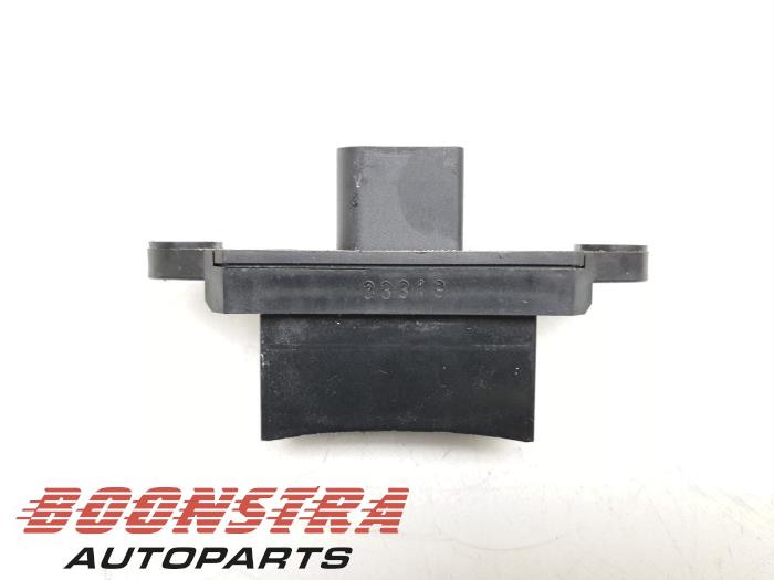 Begagnade Sensor (övriga) Volvo S60 III (ZS) 2.0 T8 16V Twin Engine AWD Pris € 24,95 Marginaltabell erbjuds av Boonstra Autoparts