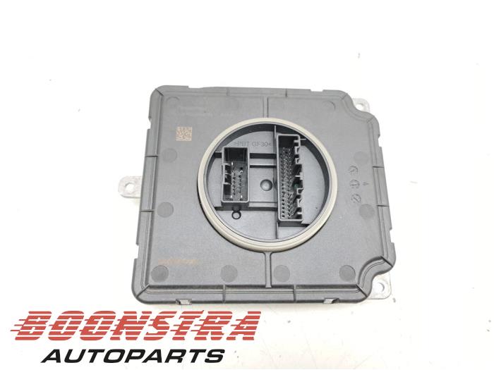 Używane Modułowy reflektor LED Volvo S60 III (ZS) 2.0 T8 16V Twin Engine AWD Cena € 24,95 Procedura marży oferowane przez Boonstra Autoparts