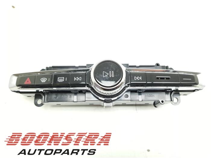 Używane Przelacznik Volvo S60 III (ZS) 2.0 T8 16V Twin Engine AWD Cena € 24,95 Procedura marży oferowane przez Boonstra Autoparts