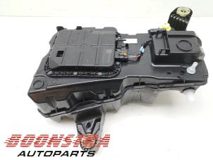 Used Adblue Tank Peugeot Partner (GC/GF/GG/GJ/GK) 1.6 BlueHDI 75 Price € 449,95 Inclusive VAT offered by Boonstra Autoparts