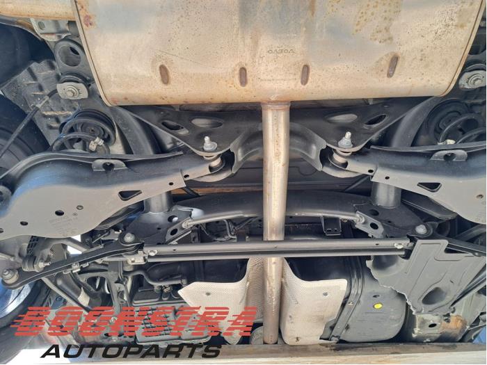 Gebrauchte Unterrahmen Volvo XC40 (XZ) 2.0 B4 16V Mild Hybrid Autom. Preis € 249,00 Margenregelung angeboten von Boonstra Autoparts