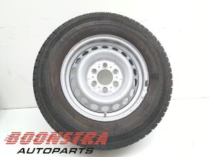 Używane Obrecz + Opona Mercedes Sprinter 3,5t (907.6/910.6) 316 CDI 2.1 D RWD Cena € 60,44 Z VAT oferowane przez Boonstra Autoparts