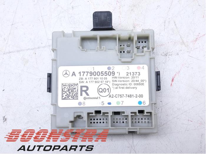 Używane Modul centralnego zamka Mercedes EQA (N243) 250 67 kWh Cena € 24,95 Procedura marży oferowane przez Boonstra Autoparts