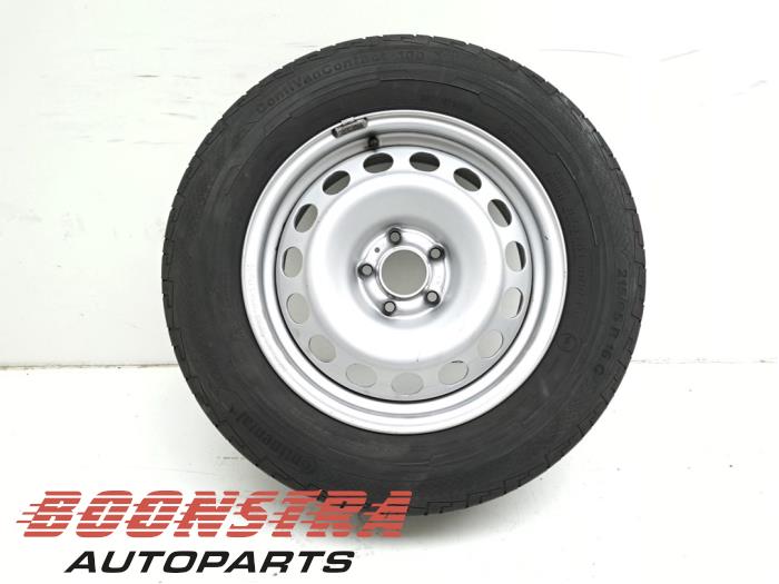 Begagnade Hjul + vinterdäck Opel Vivaro 2.0 Diesel 145 Pris € 94,95 Inklusive moms erbjuds av Boonstra Autoparts
