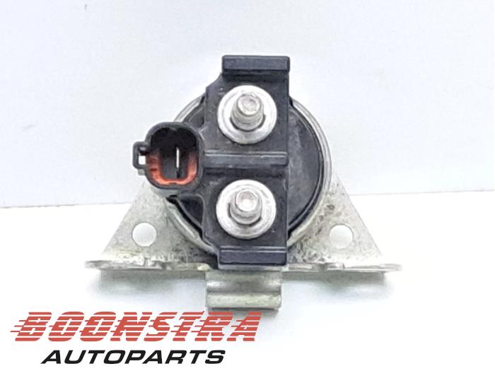 Używane Kondensator start/stop Nissan Qashqai (J11) 1.3 DIG-T 140 16V Cena € 29,95 Z VAT oferowane przez Boonstra Autoparts