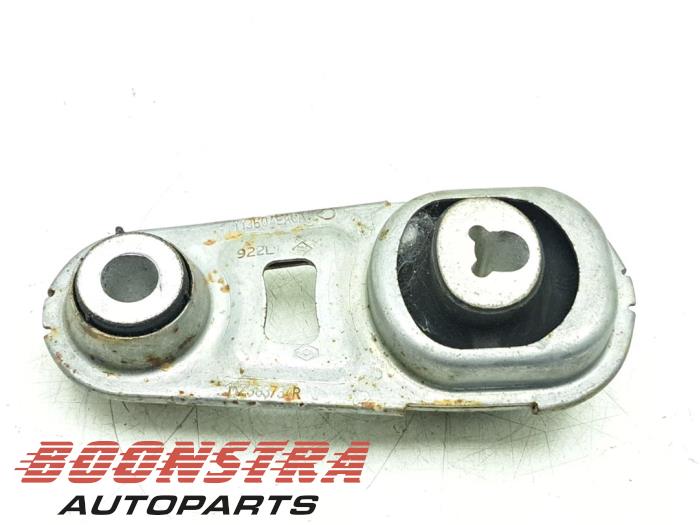 Used Engine mount Nissan Qashqai (J11) 1.3 DIG-T 140 16V Price € 24,95 Inclusive VAT offered by Boonstra Autoparts