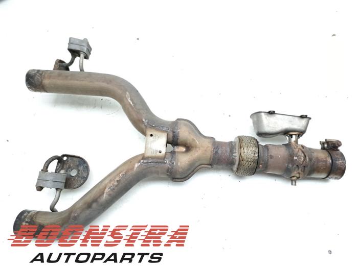 Used Exhaust middle section Jaguar F-Pace 3.0 D 24V AWD Price € 259,95 Margin scheme offered by Boonstra Autoparts