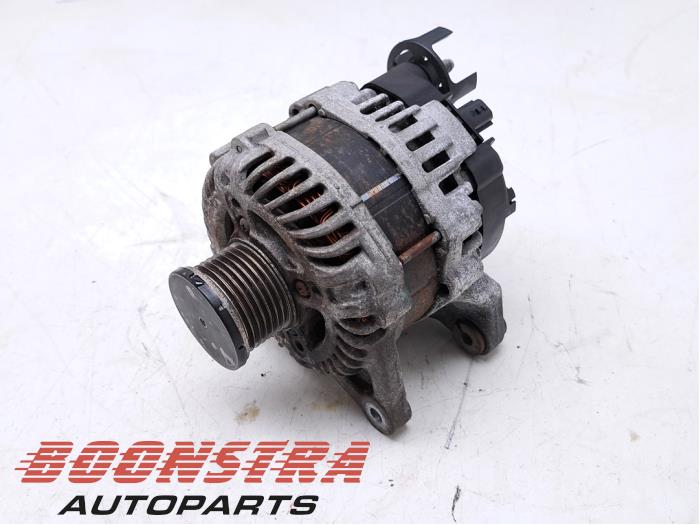 Usagé Dynamo Renault Captur I (2R) 1.3 TCE 150 16V Prix € 58,95 Règlement à la marge proposé par Boonstra Autoparts