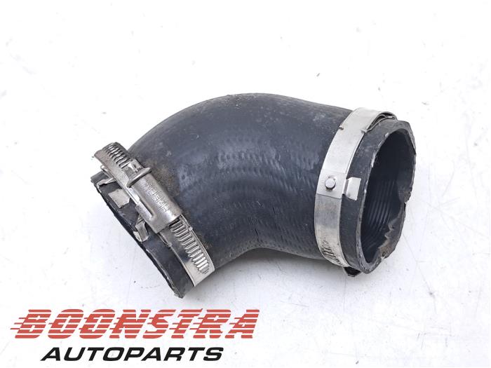 Gebrauchte Intercooler Schlauch Volkswagen Crafter (SY) 2.0 TDI Preis € 30,19 Mit Mehrwertsteuer angeboten von Boonstra Autoparts