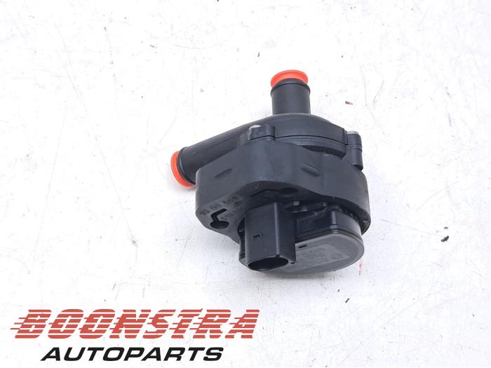 Begagnade Extra vattenpump Volkswagen Crafter 2.0 TDI Pris € 30,19 Inklusive moms erbjuds av Boonstra Autoparts