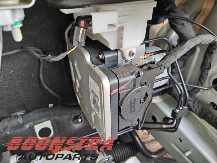 Używane Pompa ABS BYD Atto 3 Cena € 399,00 Procedura marży oferowane przez Boonstra Autoparts