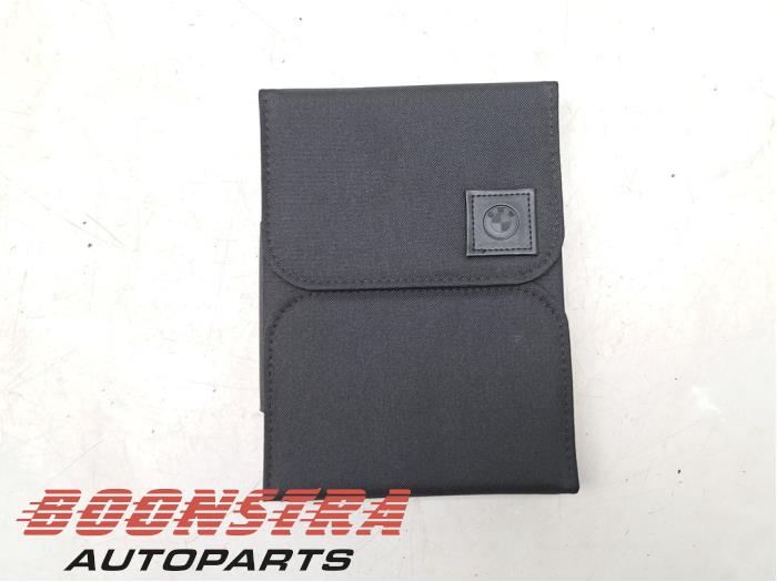 Używane Instrukcja BMW 2 serie Gran Coupe (F44) 218i 1.5 TwinPower Turbo 12V Cena € 24,95 Procedura marży oferowane przez Boonstra Autoparts