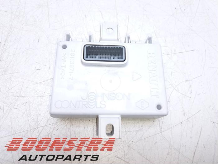 Usagé Système navigation Opel Vivaro 2.0 CDTI Prix € 30,19 Prix TTC proposé par Boonstra Autoparts