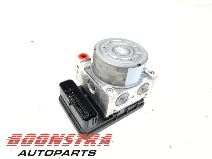 Gebrauchte ABS Pumpe Volkswagen Golf VII (AUA) 1.4 GTE 16V Preis € 39,95 Margenregelung angeboten von Boonstra Autoparts
