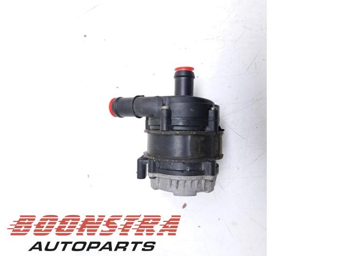 Begagnade Vattenpump Volkswagen Golf VII (AUA) 1.4 GTE 16V Pris € 24,95 Marginaltabell erbjuds av Boonstra Autoparts