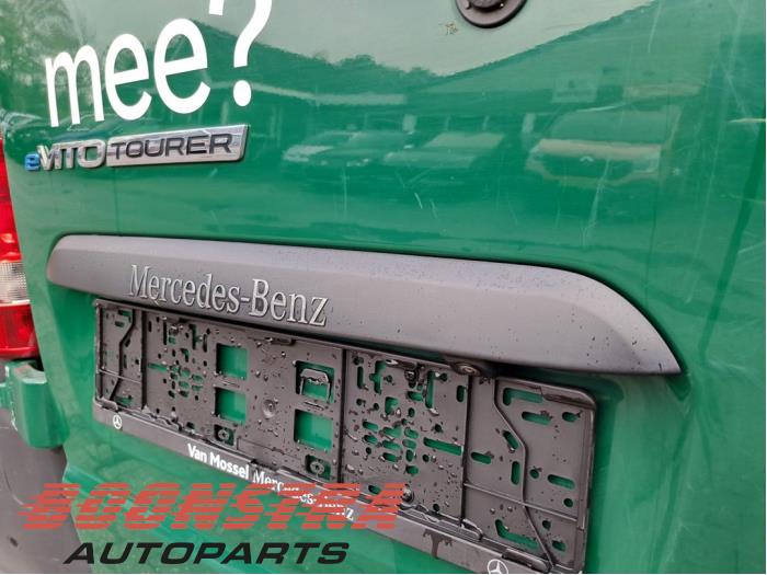 Begagnade Backkamera Mercedes eVito Tourer (447.7) 41 kWh Pris € 249,01 Inklusive moms erbjuds av Boonstra Autoparts