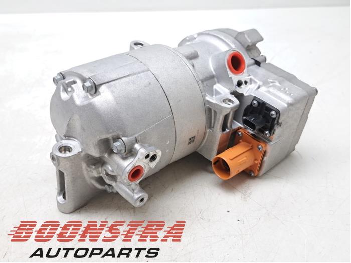 Usagé Pompe clim BMW 5 serie Touring (G61) 530e 2.0 TwinPower Turbo 16V Prix € 524,95 Prix TTC proposé par Boonstra Autoparts