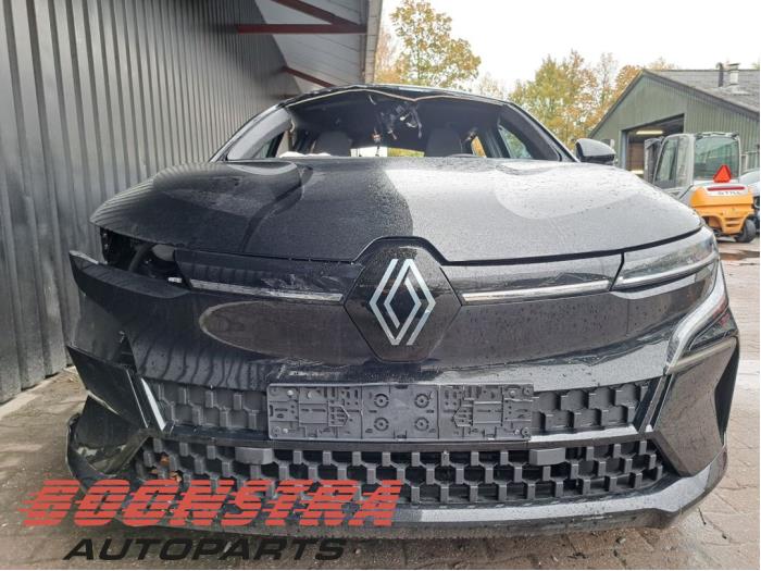 Begagnade Front Renault Megane E-Tech (RCB) 60 kWh Pris € 349,00 Marginaltabell erbjuds av Boonstra Autoparts