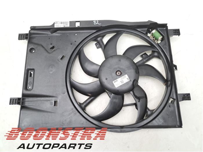 Używane Wentylator Opel Adam 1.2 16V Cena € 24,95 Procedura marży oferowane przez Boonstra Autoparts