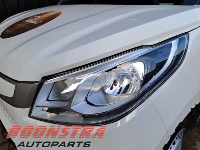Używane Reflektor lewy Maxus eDeliver 3 Cena € 543,29 Z VAT oferowane przez Boonstra Autoparts