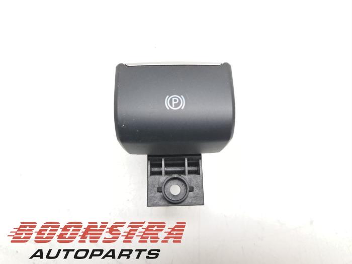 Używane Przelacznik hamulca postojowego Ford Usa Mustang Mach-E 75kWh RWD, 98kWh Extended RWD Cena € 44,95 Procedura marży oferowane przez Boonstra Autoparts