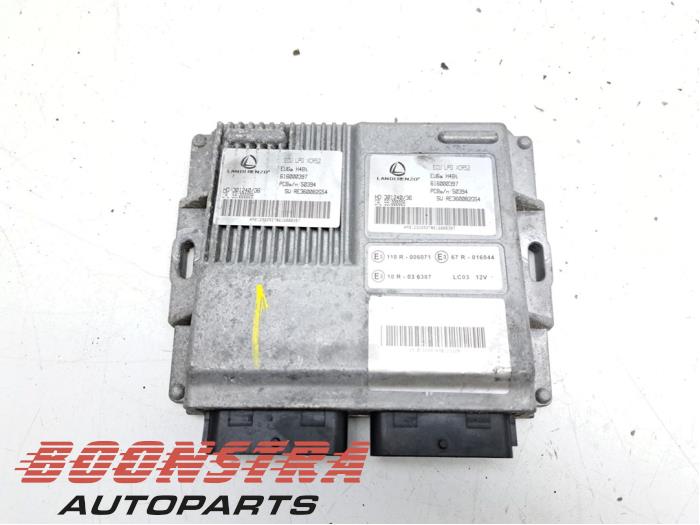 Usados Módulo GLP Dacia Sandero II 0.9 TCE 12V LPG Precio € 99,00 Norma de margen ofrecido por Boonstra Autoparts