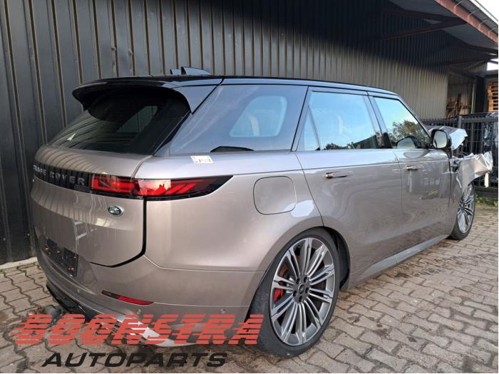 Faux châssis d'un Land Rover Range Rover Sport (L1) 3.0 P510e 2023