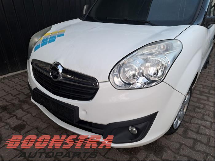 Używane Przód kompletny Opel Combo 1.3 CDTI 16V ecoFlex Cena € 1.449,00 Z VAT oferowane przez Boonstra Autoparts