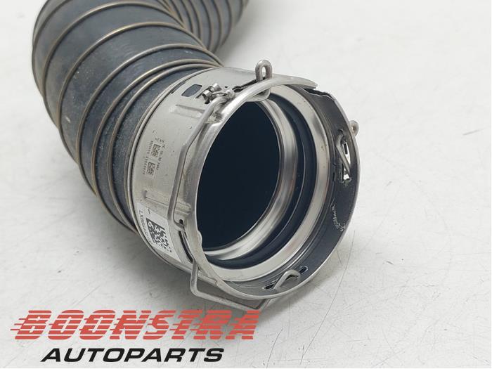 Intercooler Rohr van een BMW 4 serie (G23) 420i 2.0 TwinPower Turbo 16V 2022