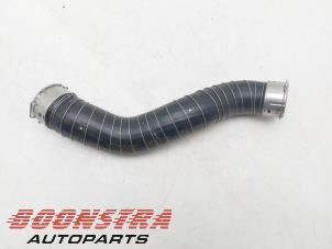 Intercooler Rohr van een BMW 4 serie (G23) 420i 2.0 TwinPower Turbo 16V 2022