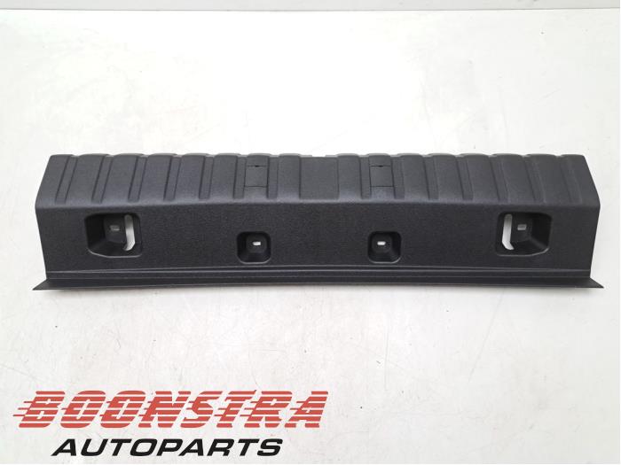 Gebrauchte Abdeckplatte sonstige BMW 4 serie (G23) 420i 2.0 TwinPower Turbo 16V Preis € 34,94 Mit Mehrwertsteuer angeboten von Boonstra Autoparts