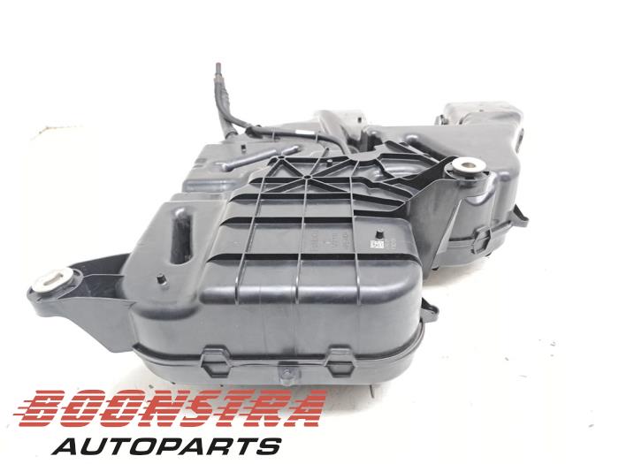Gebrauchte Adblue Tank Ford Transit Custom 2.0 EcoBlue 136 Preis € 495,00 Mit Mehrwertsteuer angeboten von Boonstra Autoparts
