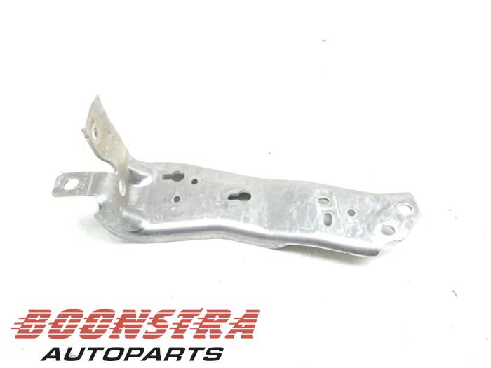 Usagé Support (divers) Mini Countryman (F60) 2.0 16V John Cooper Works ALL4 Prix € 24,95 Prix TTC proposé par Boonstra Autoparts