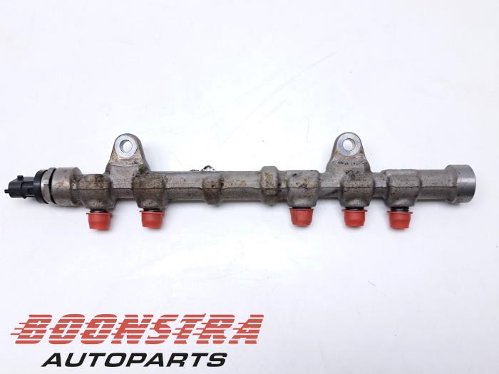 Usagé Système d'injection Opel Combo 1.3 CDTI 16V ecoFlex Prix € 30,19 Prix TTC proposé par Boonstra Autoparts