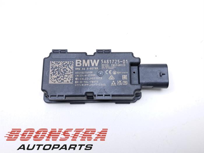 Używane Keyless Entry-Antena BMW X5 (G05) xDrive50e 3.0 24V Cena € 30,19 Z VAT oferowane przez Boonstra Autoparts
