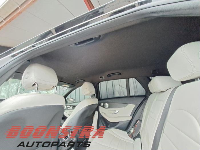 Używane Podsufitka Mercedes C Estate (S205) C-350 e 2.0 16V Cena € 399,00 Procedura marży oferowane przez Boonstra Autoparts