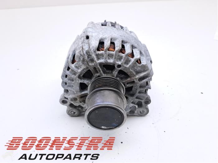 Dynamo van een Audi Q2 (GAB/GAG) 1.0 TFSI 12V 2017