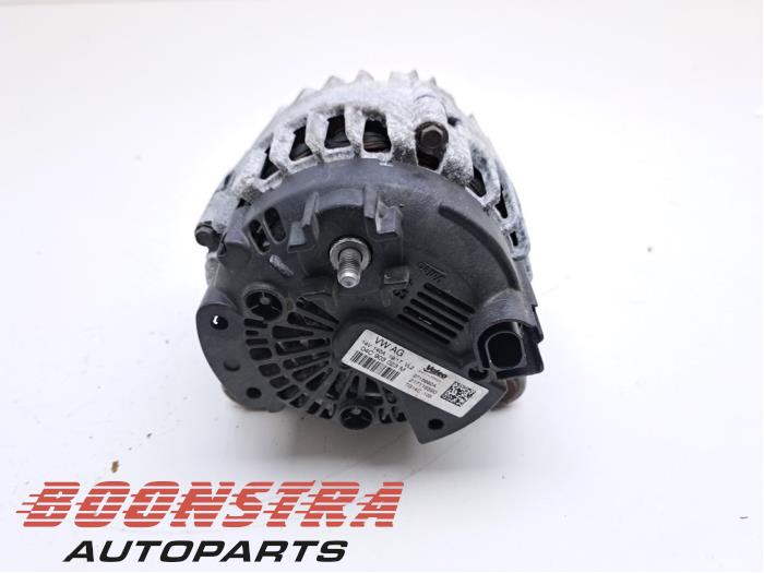 Dynamo van een Audi Q2 (GAB/GAG) 1.0 TFSI 12V 2017