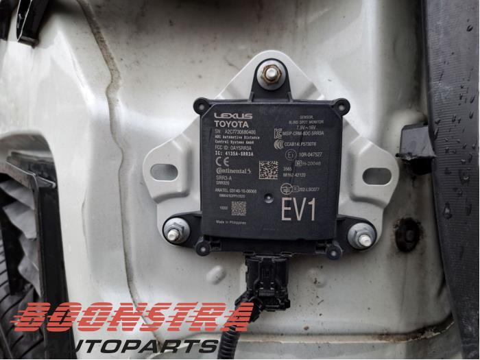 Begagnade Radarsensor Toyota RAV4 (A5) 2.5 Plug-in Hybrid 16V AWD Pris € 395,00 Marginaltabell erbjuds av Boonstra Autoparts