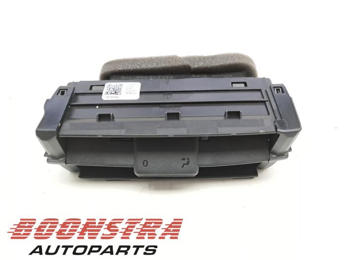 Begagnade Luftmunstycke, instrumentbräda Fiat 600 (365) 1.2 Hybrid 100 Pris € 39,95 Marginaltabell erbjuds av Boonstra Autoparts