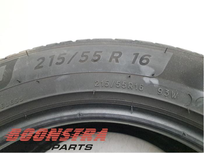 Opona z Ford C-Max (DXA) 1.0 Ti-VCT EcoBoost 12V 125