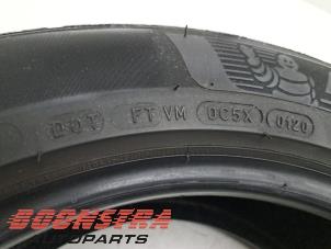 Opona z Ford C-Max (DXA) 1.0 Ti-VCT EcoBoost 12V 125