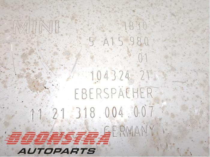 Auspuff Enddämpfer van een MINI Mini (F56) 2.0 16V John Cooper Works 2022