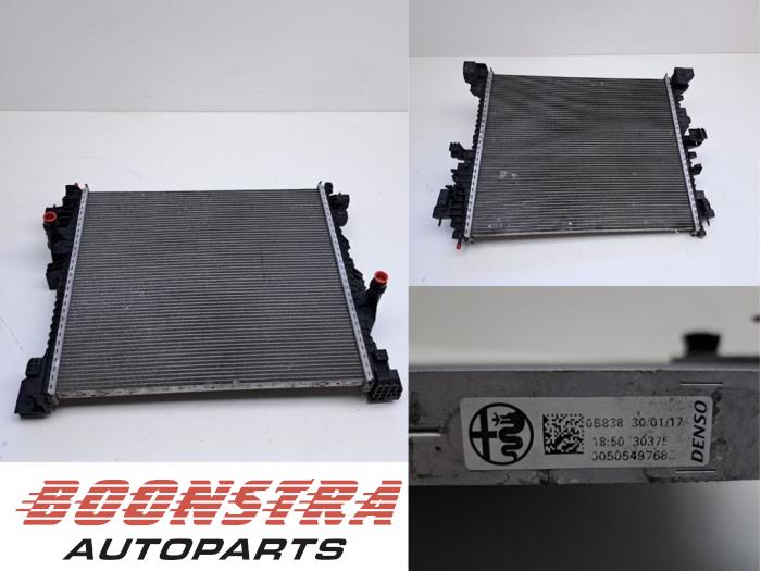 Used Radiator Alfa Romeo Giulia (952) 2.9 Bi-Turbo V6 24V Quadrifoglio Verde Price € 219,95 Margin scheme offered by Boonstra Autoparts