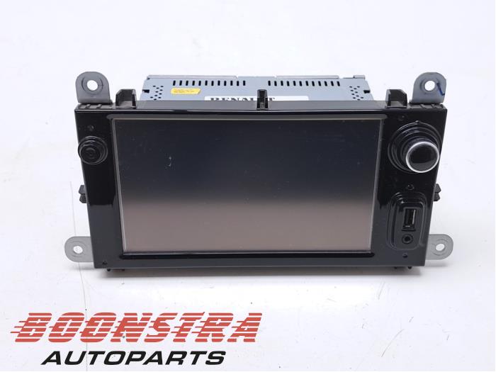 Usagé Système navigation Renault Clio IV (5R) 0.9 Energy TCE 90 12V Prix € 149,00 Règlement à la marge proposé par Boonstra Autoparts