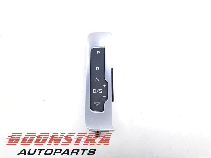 Używane Przelacznik Audi S3 Sportback (8VA/8VF) 2.0 T FSI 16V Cena € 24,95 Procedura marży oferowane przez Boonstra Autoparts