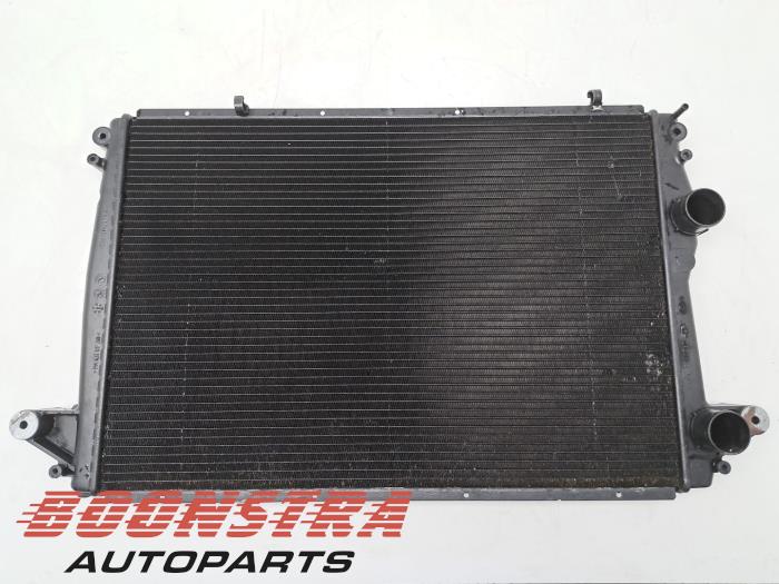 Used Radiator Maserati GranSport 4.2 V8 32V Price € 379,95 Margin scheme offered by Boonstra Autoparts